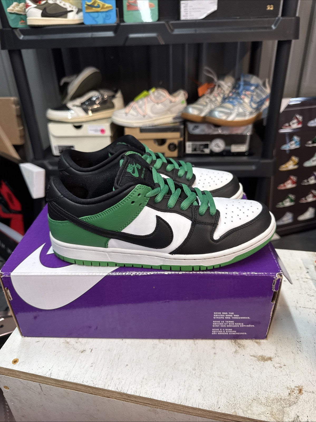 Mens Size 8 - Nike Dunk Pro SB Low Classic Green