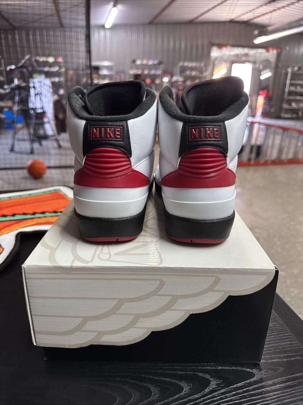 Size 8.5 - Nike Air Jordan 2 Retro OG Chicago White/Varsity Red/Black