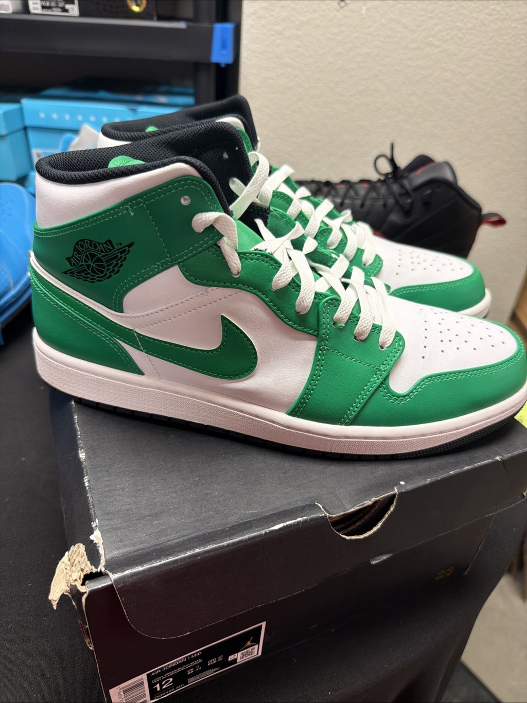 Nike Air Jordan 1 Mid Mens Size 12 Green White Athletic Leather Shoes Sneakers