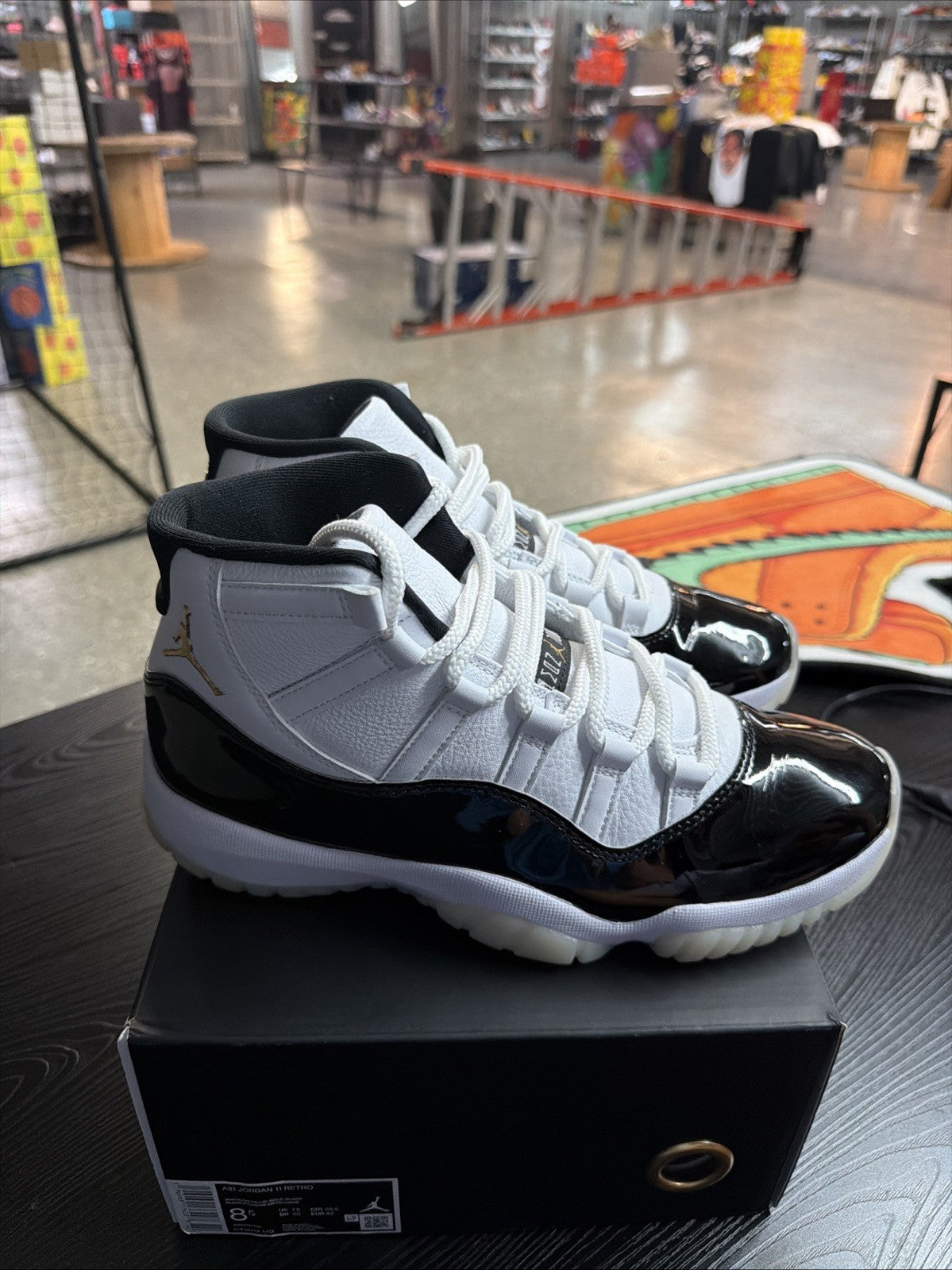 Nike Jordan 11 Retro CT8012-170 Men's  With Box - US Size 8.5/Pre-owned - Clean