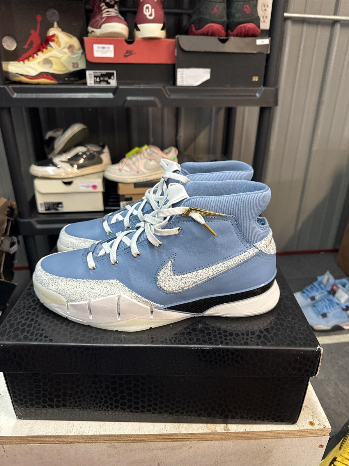 Size 14 - NIKE KOBE 1 PROTRO CITY OF CHAMPIONS FORUM | Worn Once