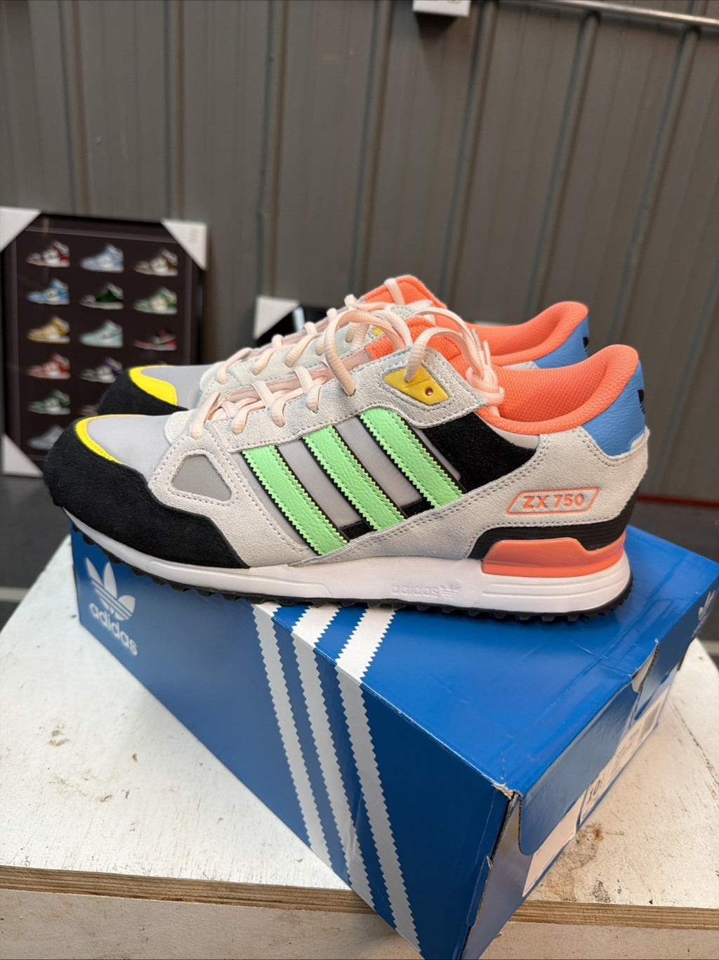 Size 10.5 adidas ZX 750 White Beam Green Orange (HQ6680)