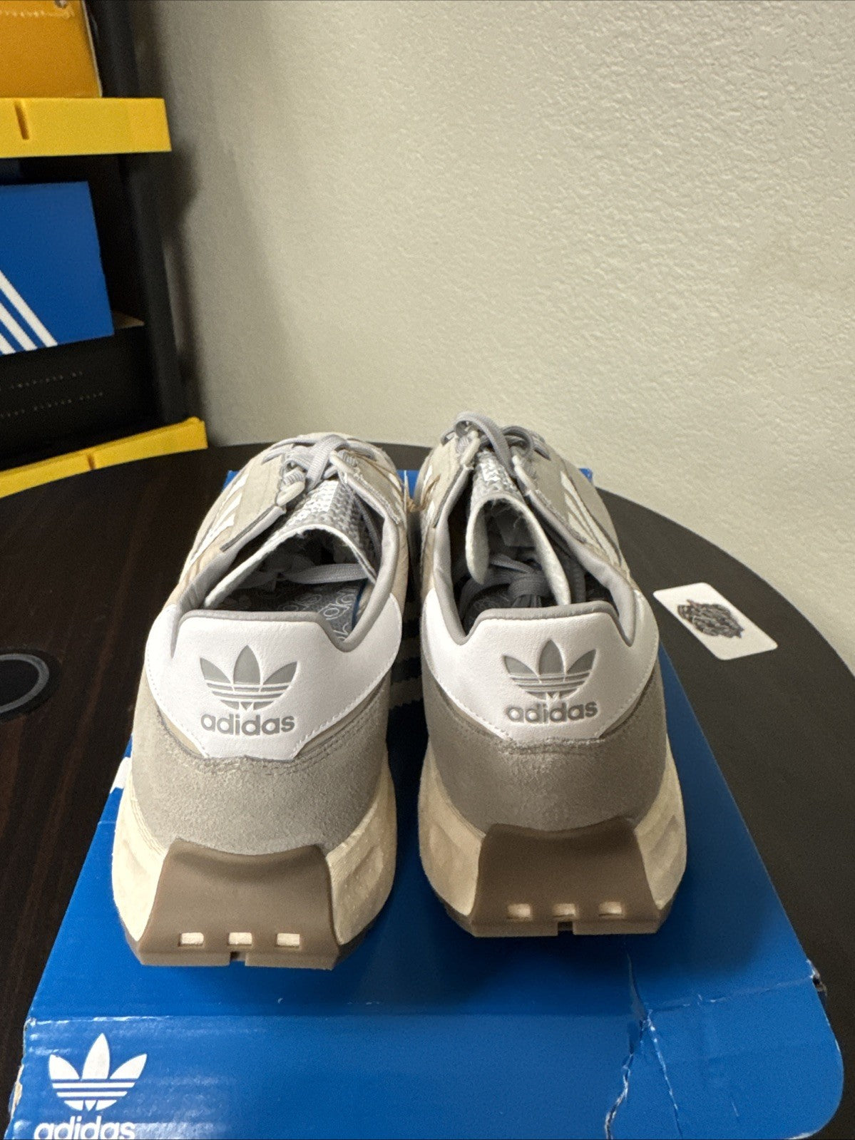 Size 11 - Adidas Originals Retropy E5 Running Shoes Gray Q47101 Unisex Size