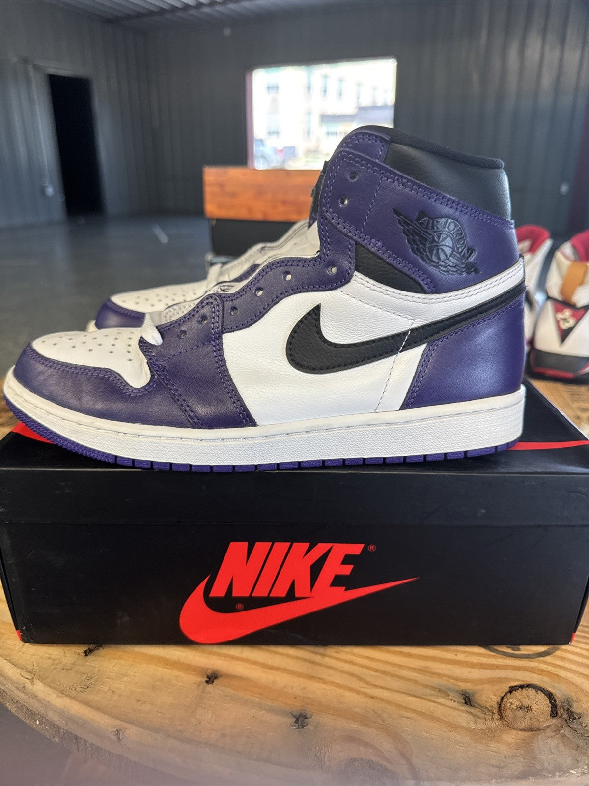 Size 9.5 - AIR JORDAN 1 RETRO HIGH OG | Worn Once