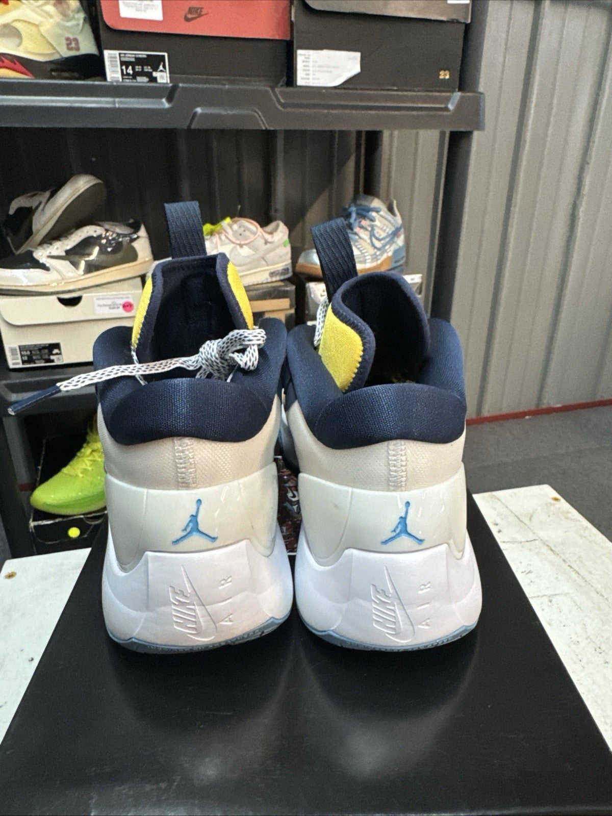 Size 4.5 - PE SAMPLE Marquette University Jordan Zoom Separate MU