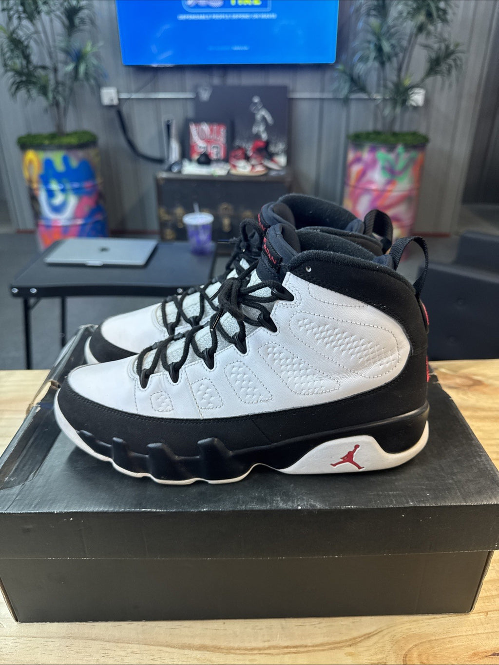 Size 9.5 - Jordan 9 Retro OG 2016