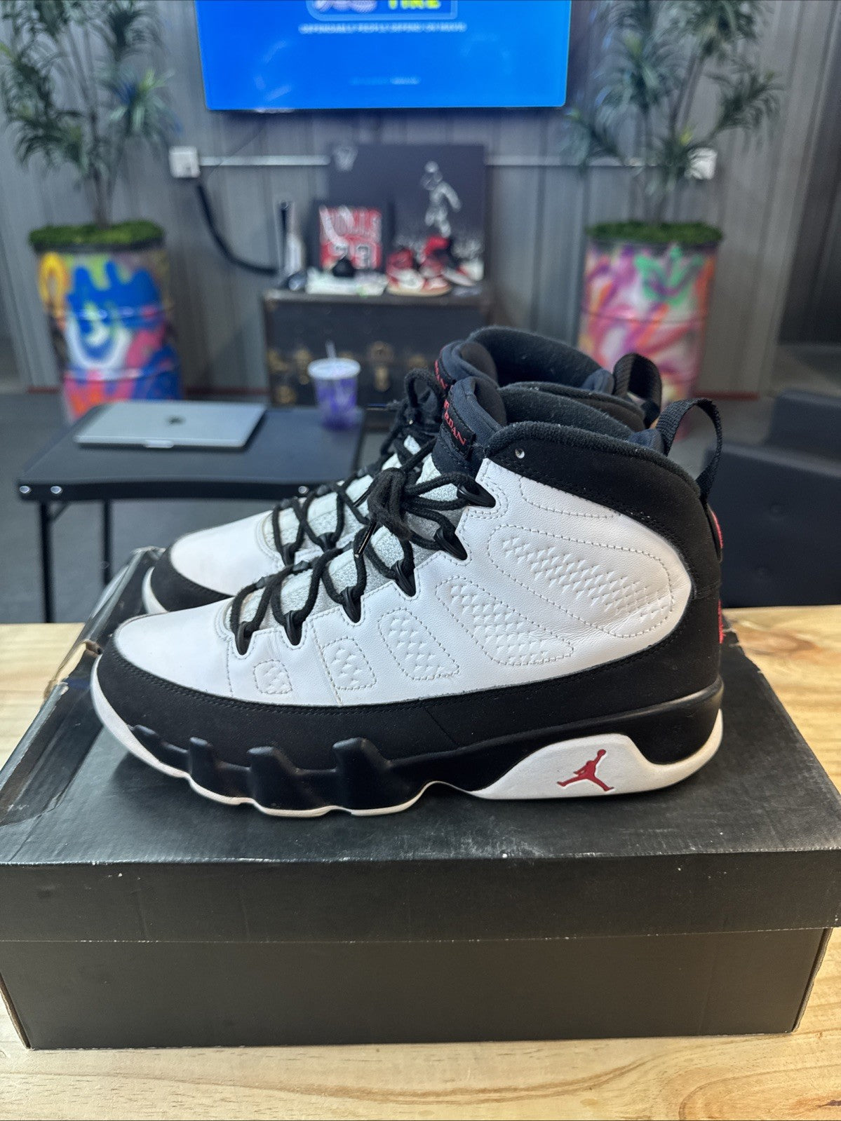 Size 9.5 - Jordan 9 Retro OG 2016