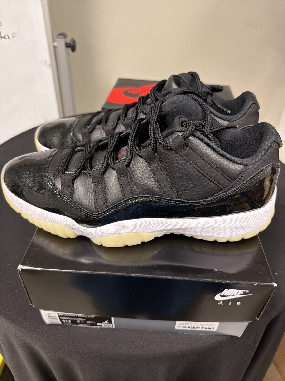 Air Jordan 11 Low 72-10 Size 13 Great Condition With Original Box