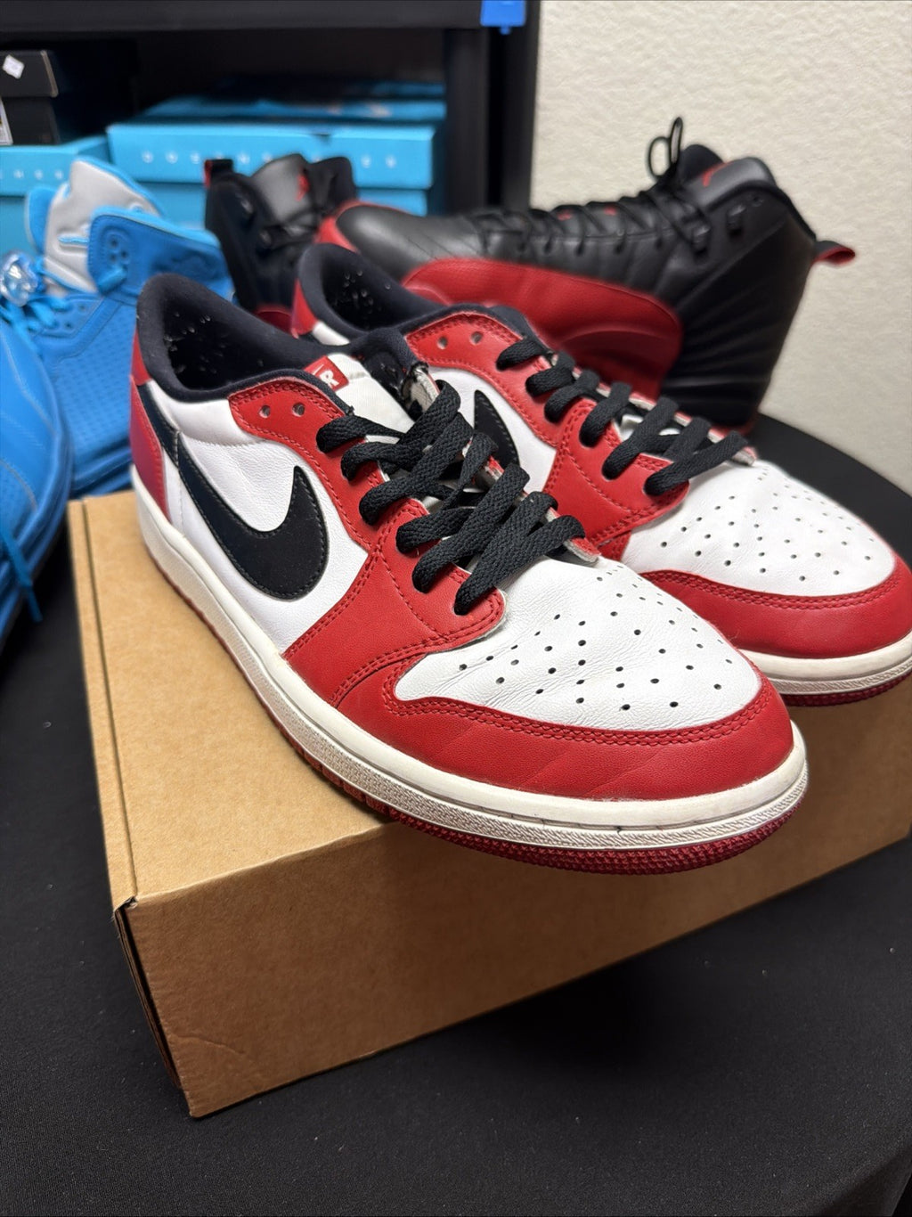 Size 9.5 Air Jordan 1 Retro OG 2016 Low Chicago 705329-600