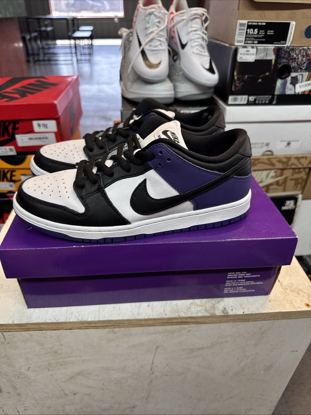 Size 9.5 - NIKE SB DUNK LOW PRO COURT PURPLE BLACK WHITE