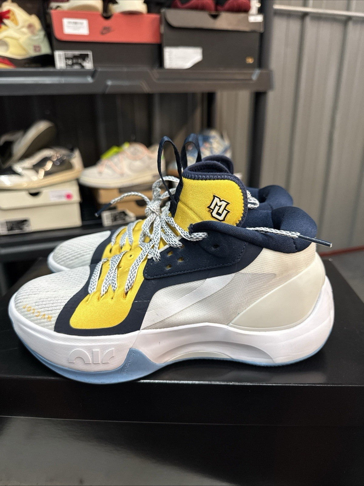 Size 4.5 - PE SAMPLE Marquette University Jordan Zoom Separate MU