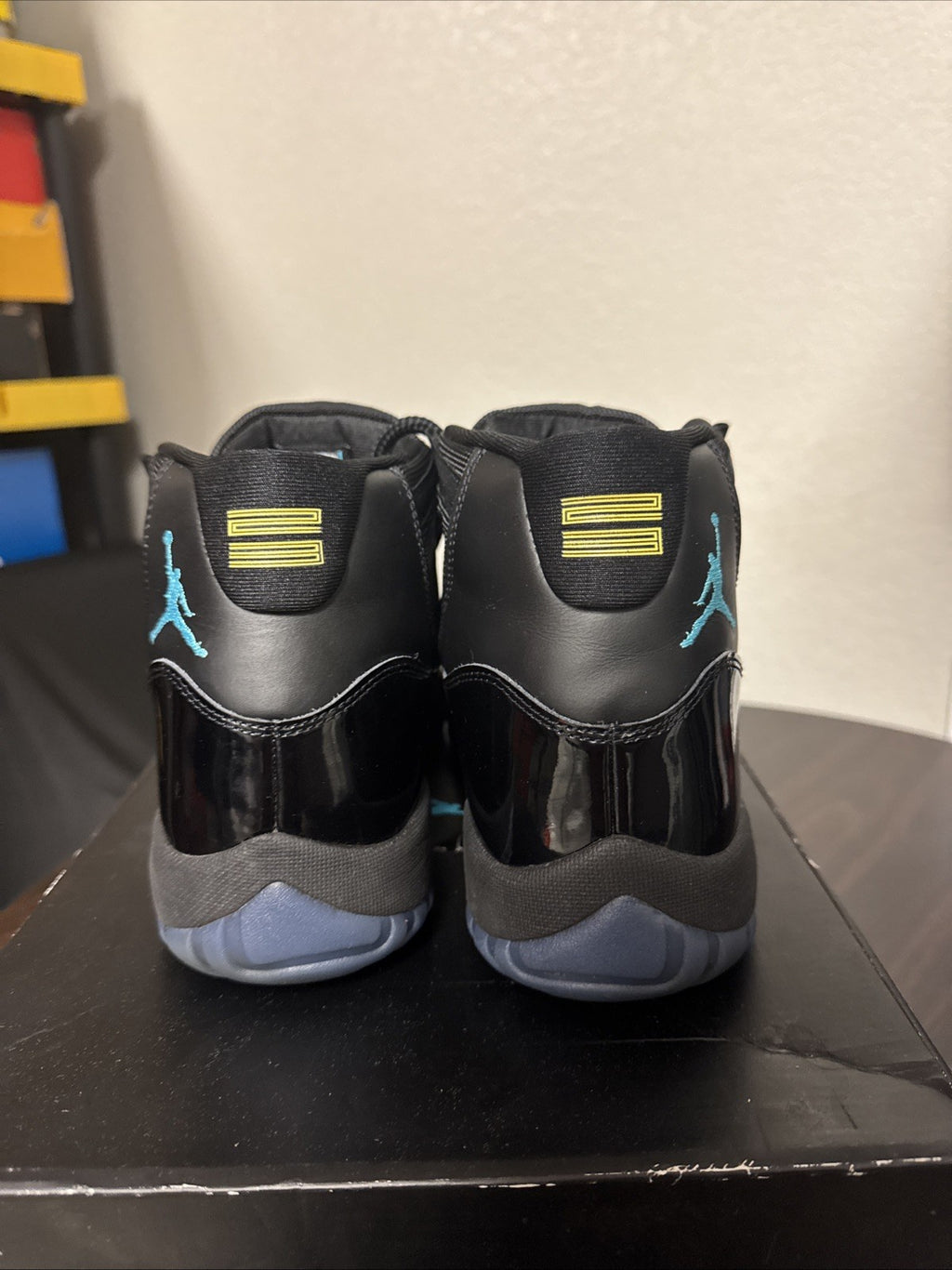 Nike Air Jordan 11 Retro Gamma Blue Black CT8012-047 Men’s Size 11.5 Used