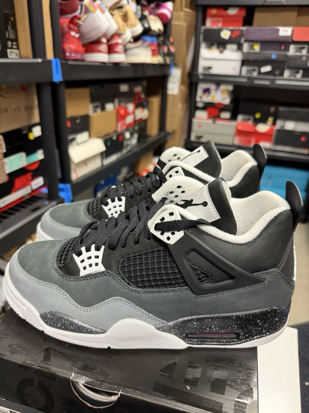 Nike Air Jordan 4 Retro 2024 Fear (SIZE 9) (VNDS)