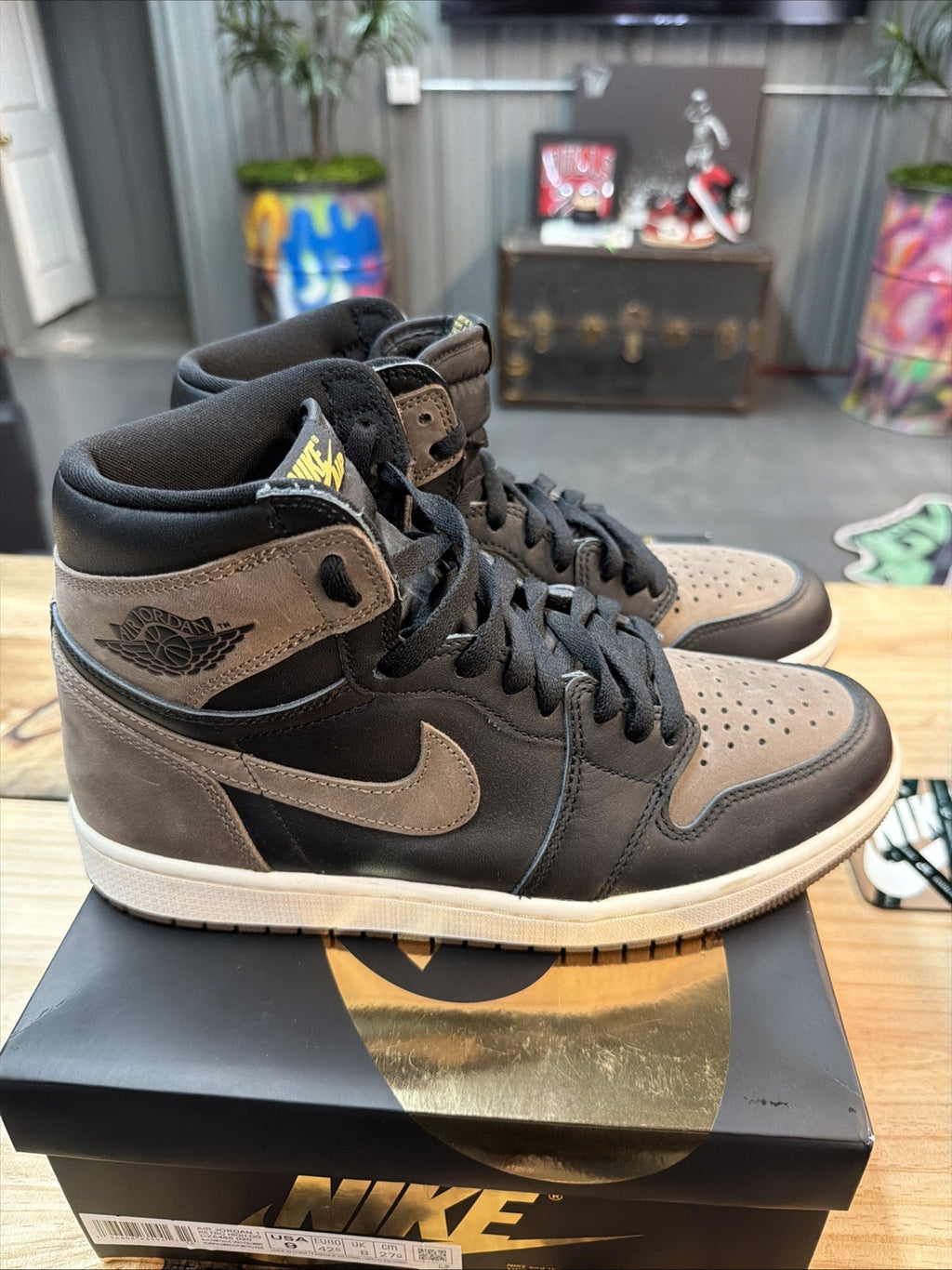 Jordan 1 Retro High OG Palomino Size 9 VNDS