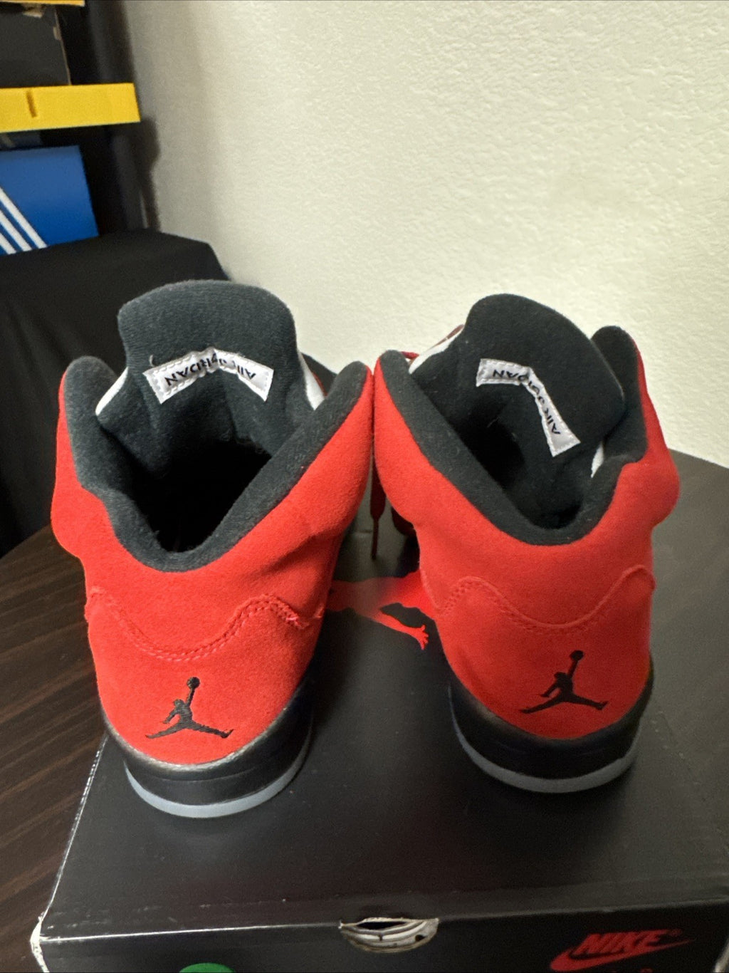Size 6.5Y - Jordan 5 Retro Mid Raging Bull