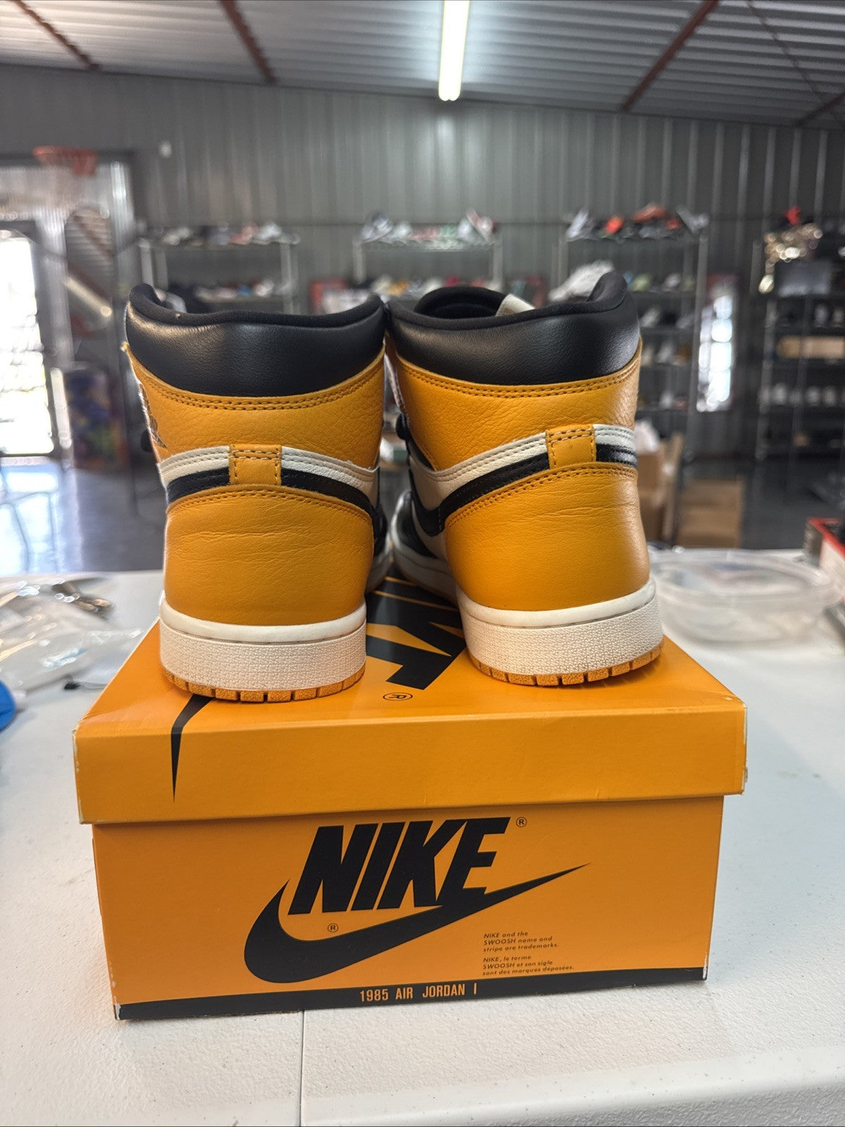 Size 8 - Air Jordan 1 Retro High OG "TAXI" 2022