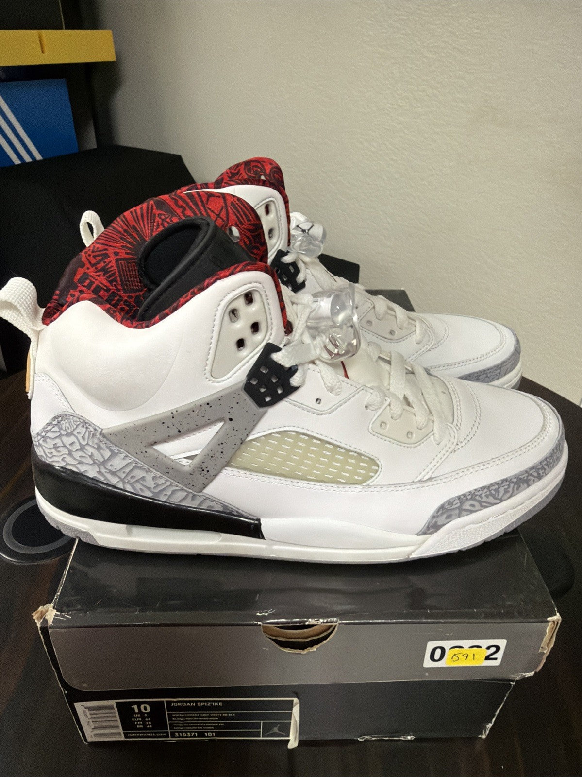 NEW Nike Air Jordan Spizike Cement Grey Size 10 315371-101
