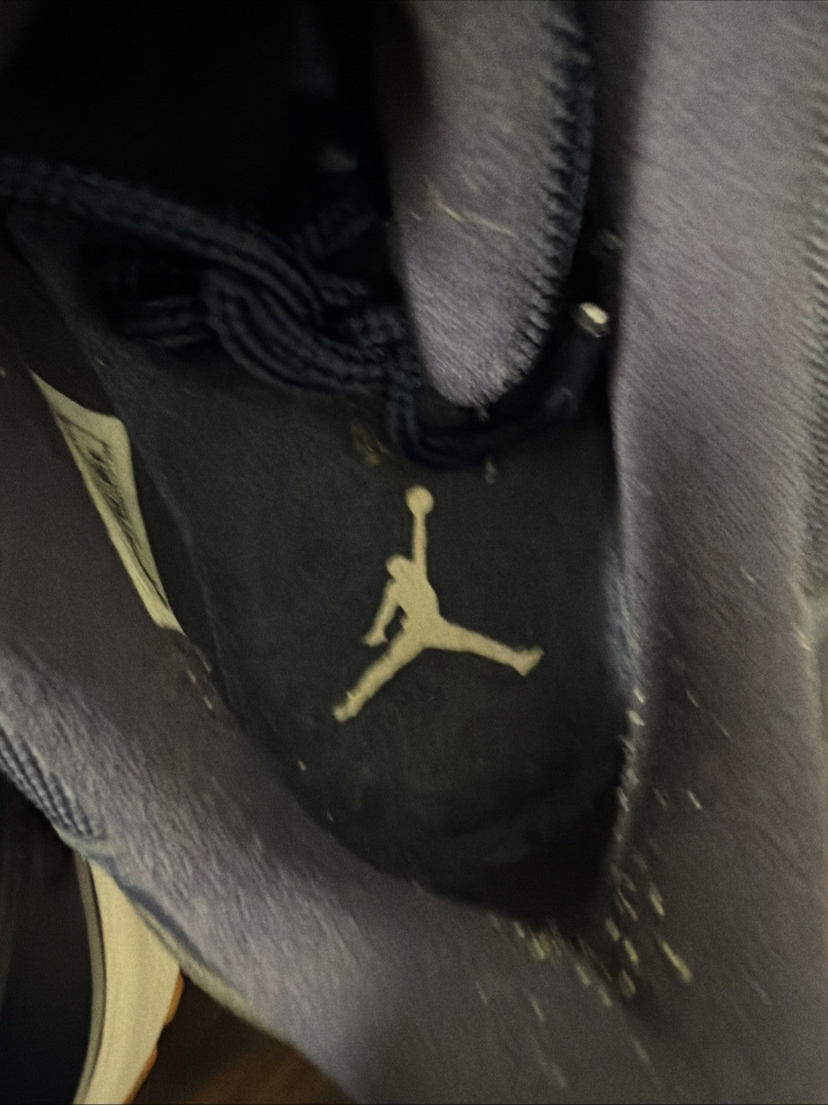 Air Jordan 11 Retro Low Navy Gum Size 10.5 Good Condition