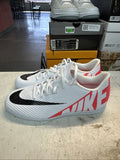 Size 5.5 - Nike Vapor 15 Club IC | Replacement Box