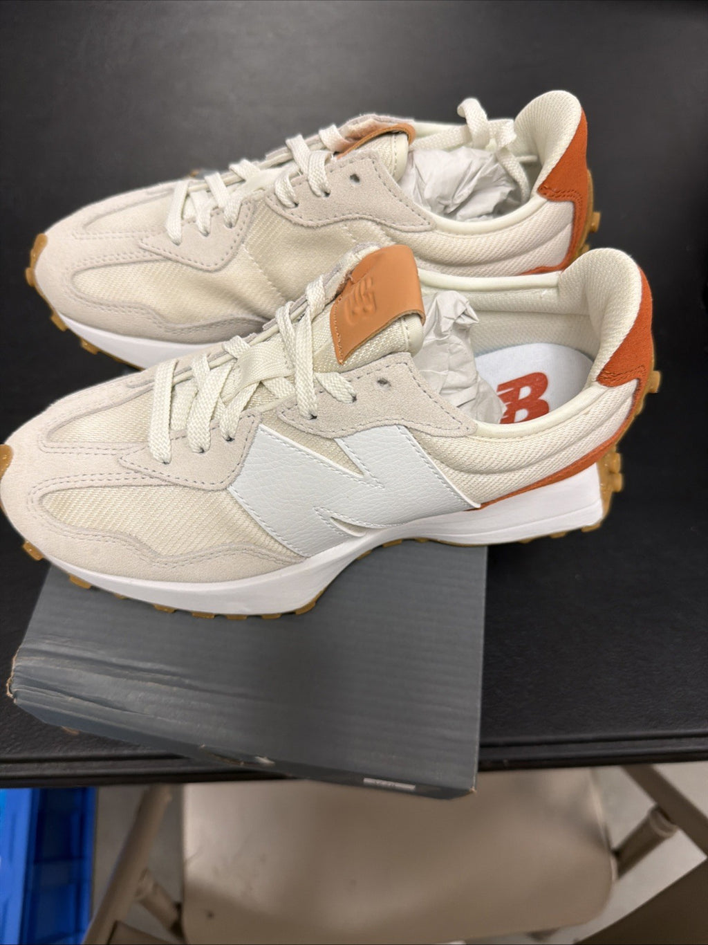 New Balance 327 Womens Shoes