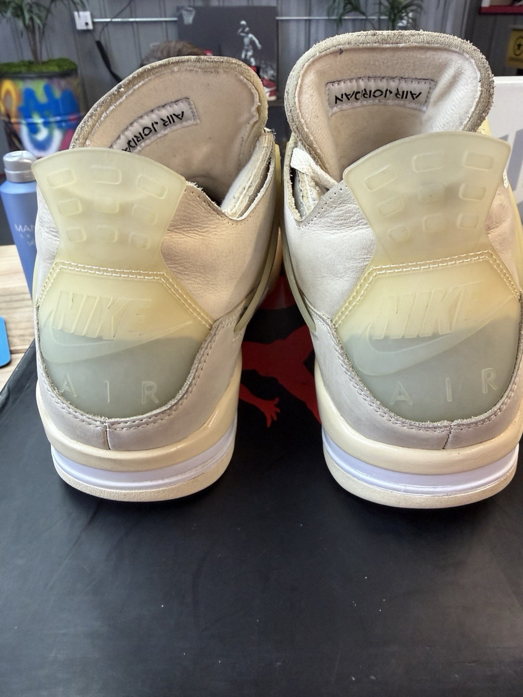 Size 11 - Jordan 4 SP x Off-White Mid Sail W