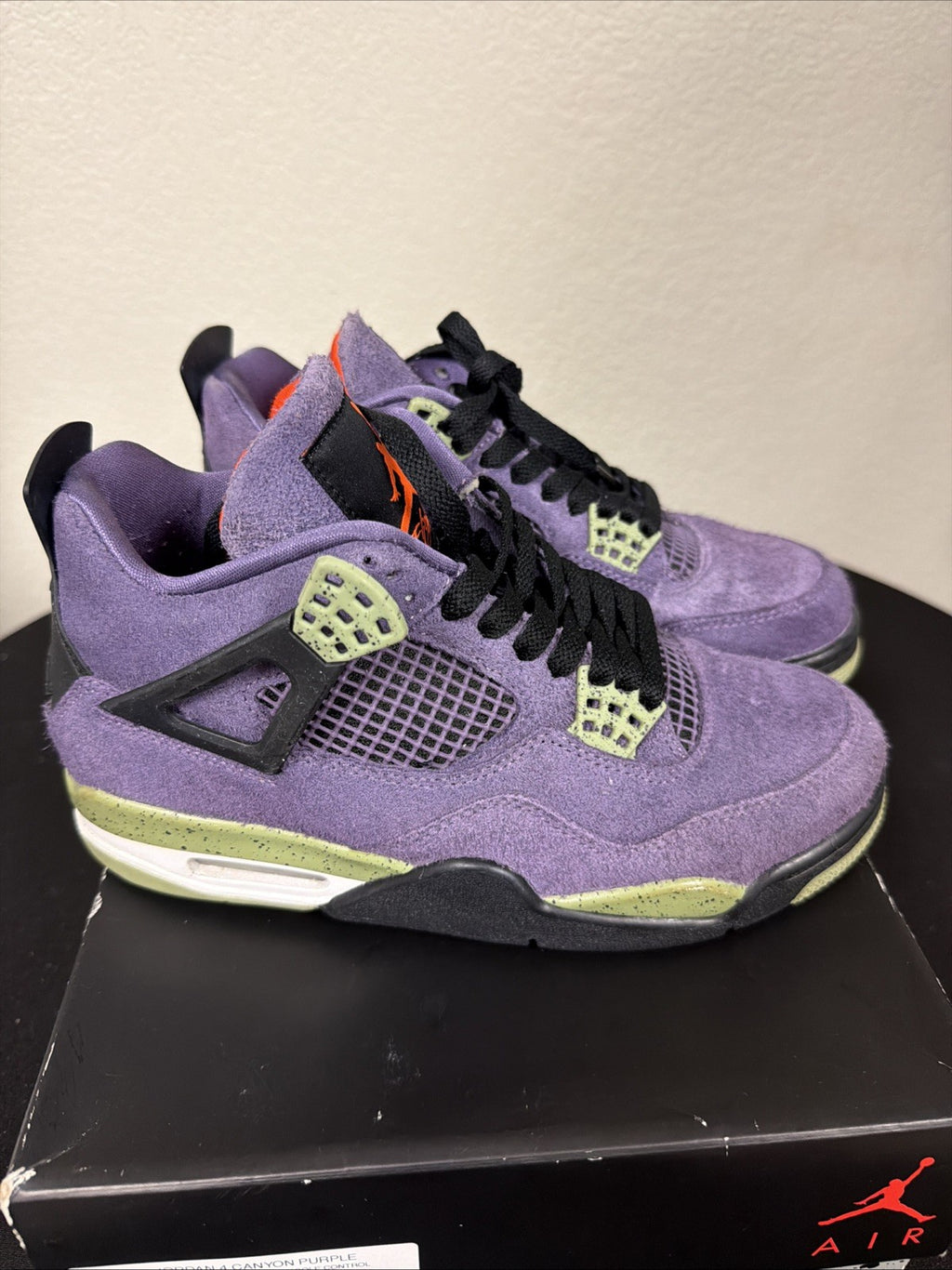 Jordan 4 Retro Canyon Purple Suede Athletic Shoes Size 8.5 Women's AQ9129-500