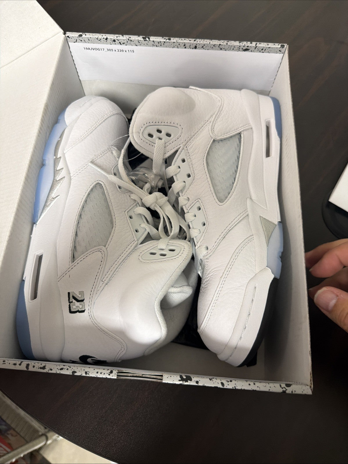 Jordan Air Jordan 5 Retro 'White Metallic' Grade-School (White) Size 7y