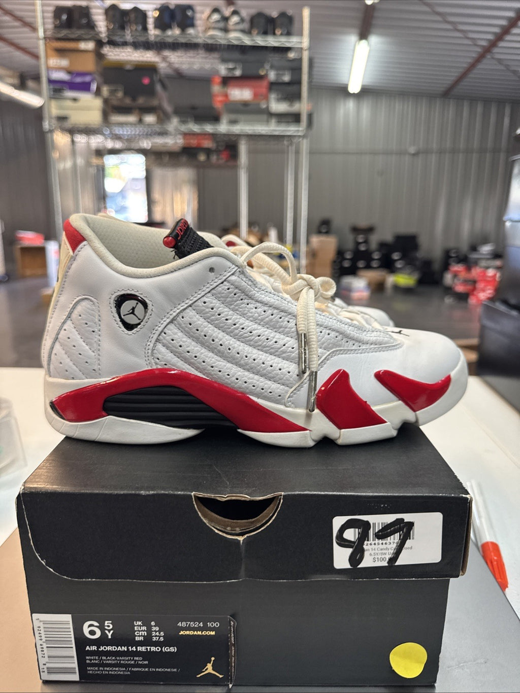 Size 6.5 Y Nike Air Jordan 14 XIV Retro GS Candy Cane Sneakers