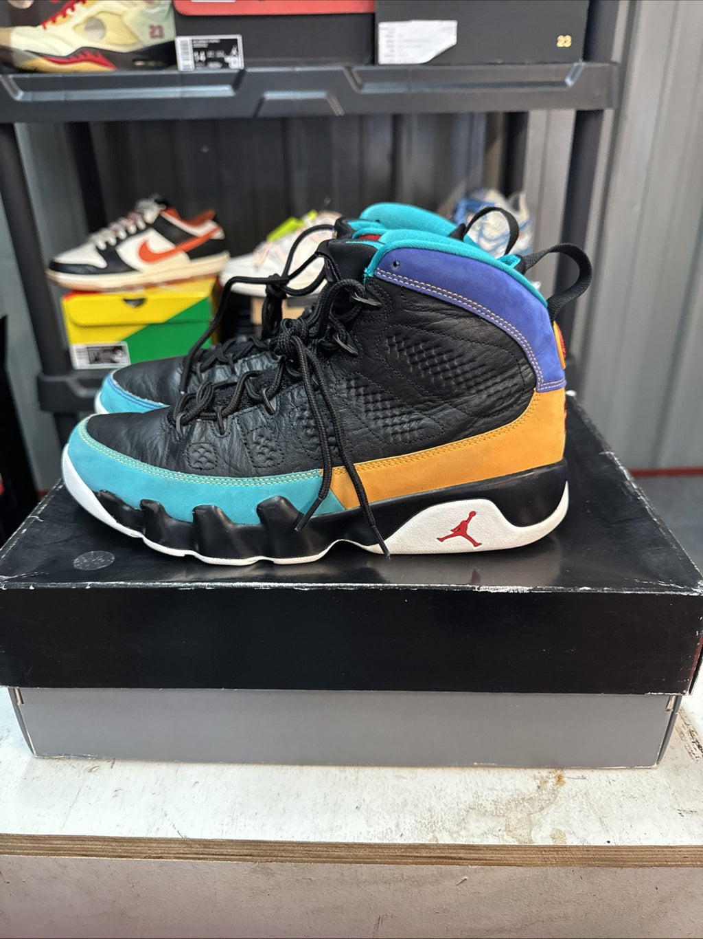 Size 9 - AIR JORDAN 9 RETRO - DREAM IT DO IT