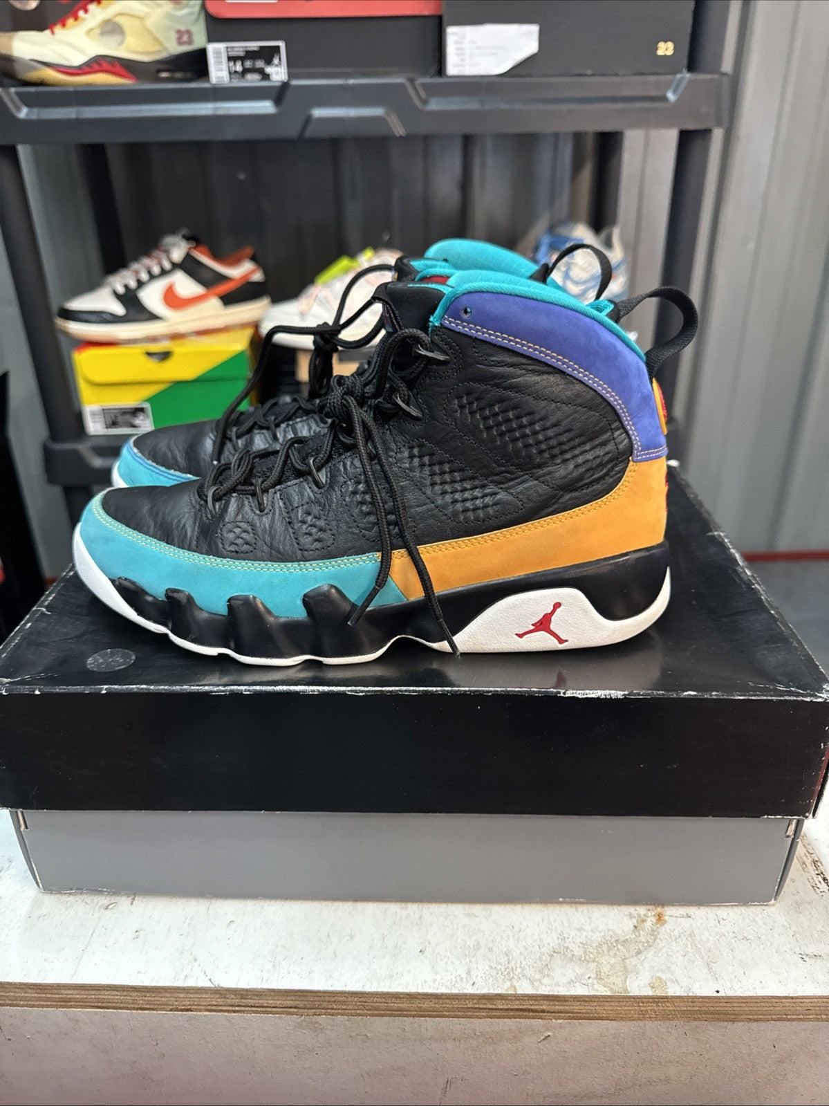 Size 9 - AIR JORDAN 9 RETRO - DREAM IT DO IT