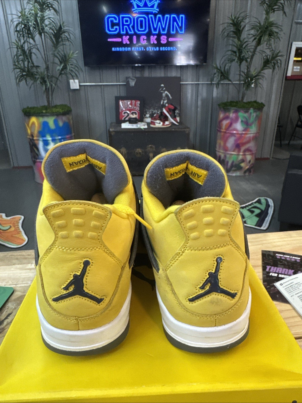 Size 10.5 - Jordan 4 Retro Mid Lightning