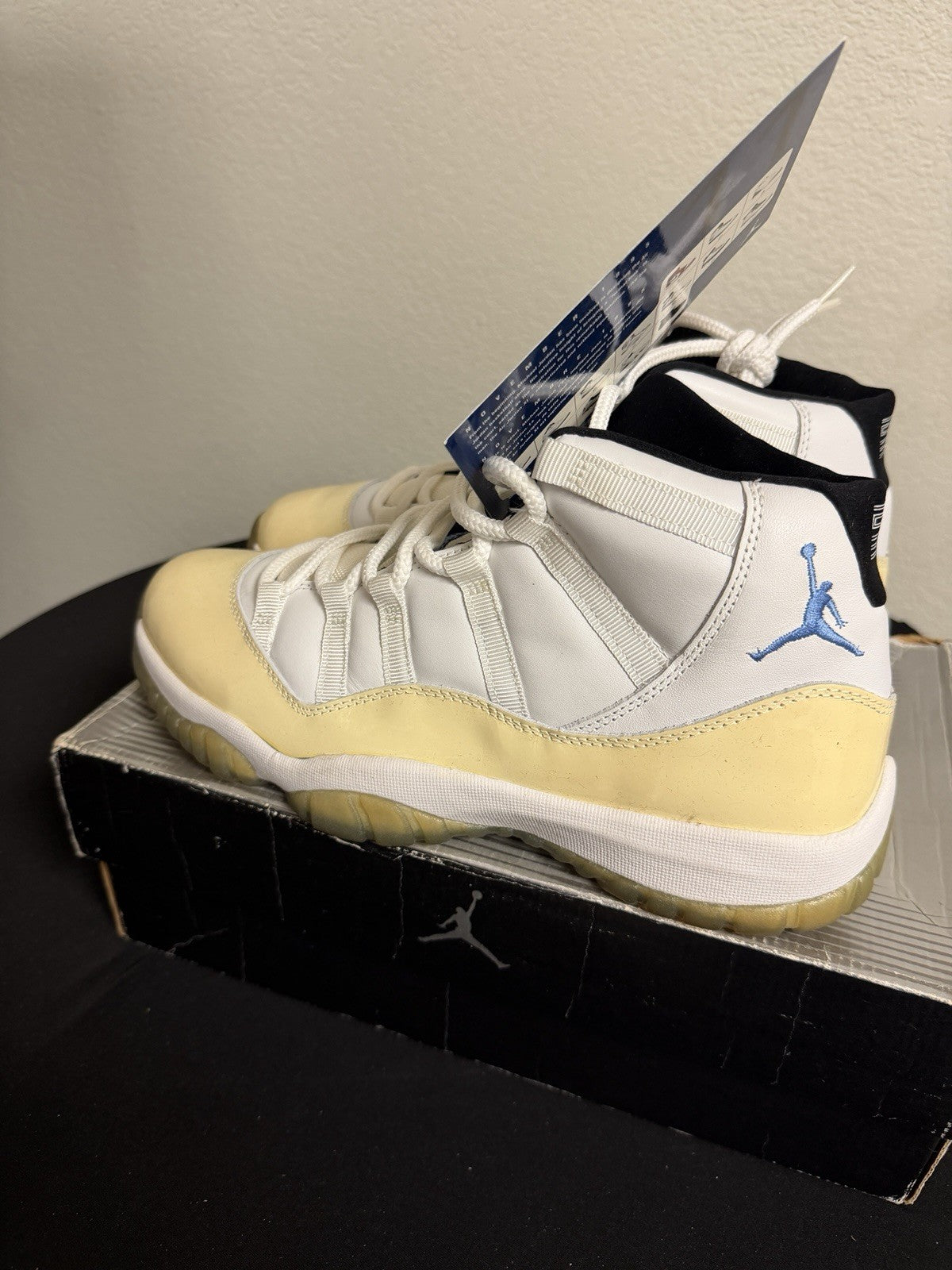 Air Jordan 11 Retro ‘ Columbia ‘ 2001 