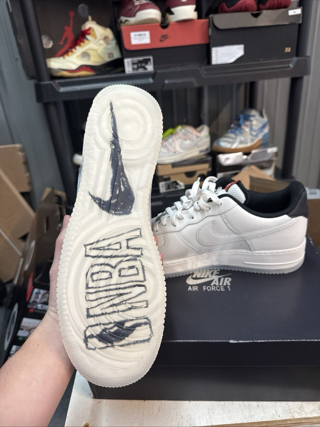 Size 12 - Chaussures lifestyle hommes Nike Air Force 1 07