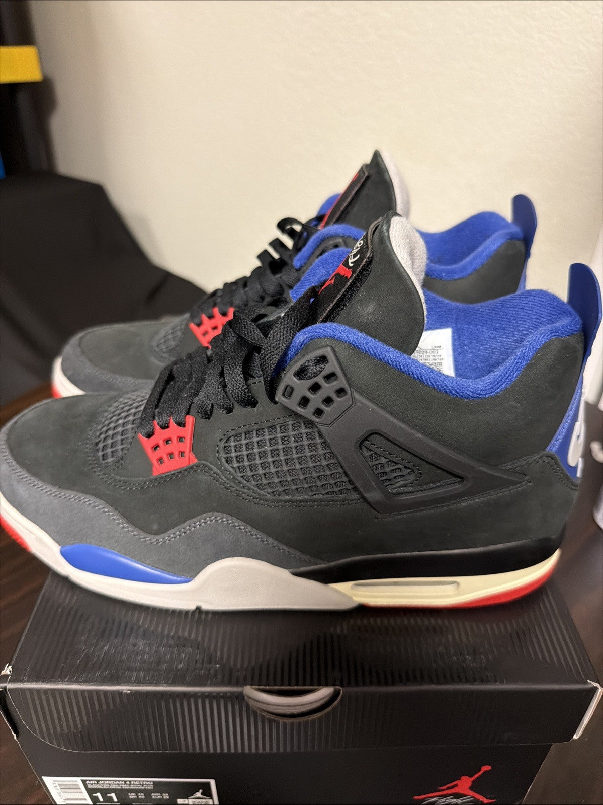 Air Jordan 4 Retro "RARE AIR" 2025 - Size 11 - FV5029 003 (15406-3)