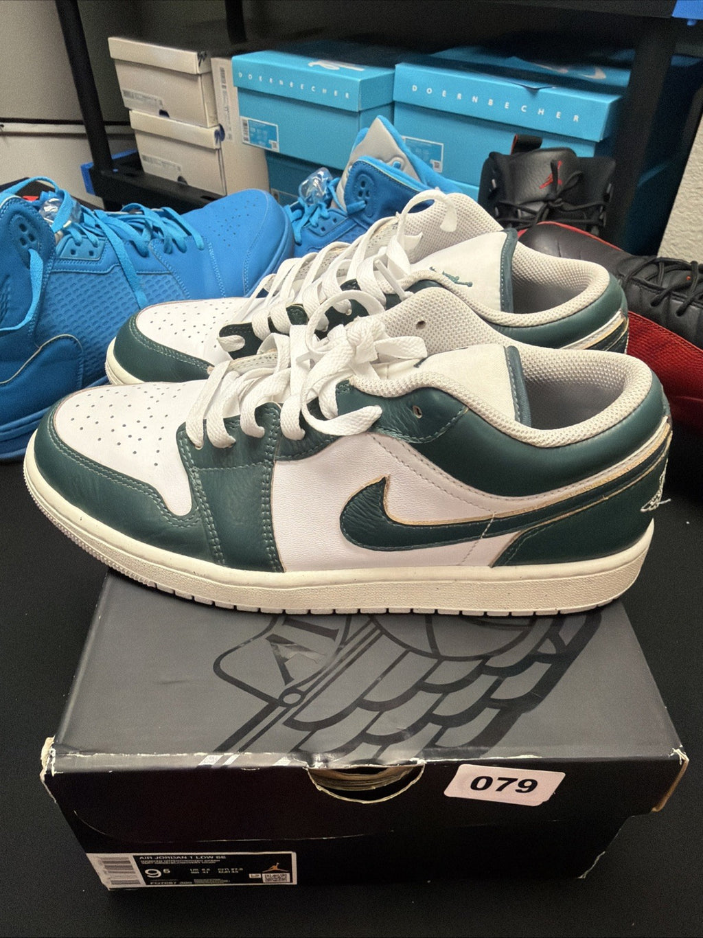 men’s jordan 1 low SE oxidized green size 9.5 Used  FQ7687-300
