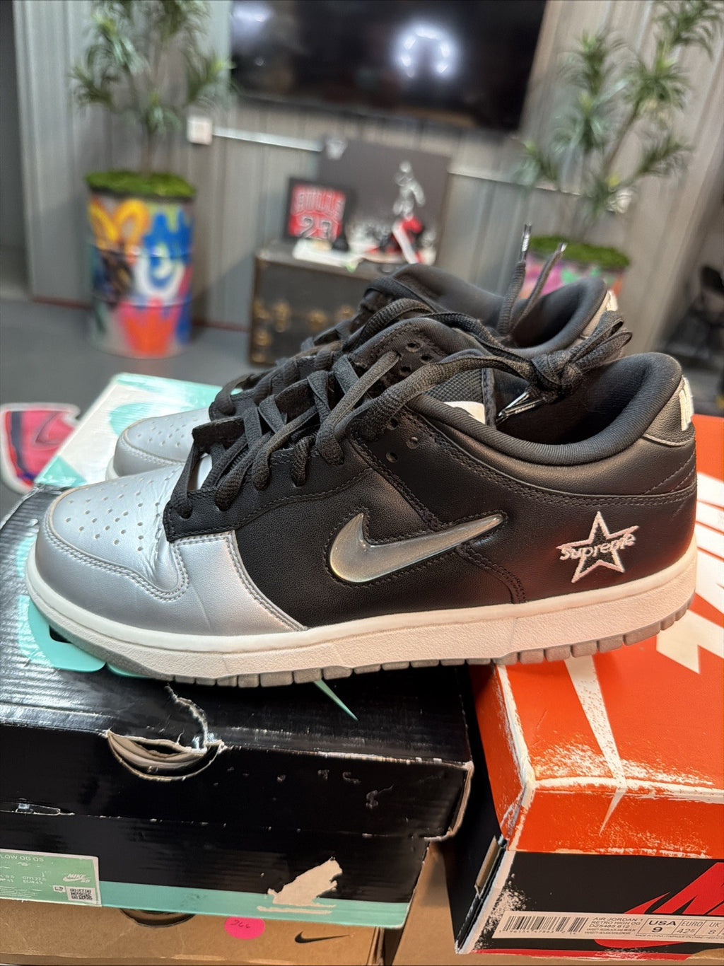 Nike SB Dunk Low Pro Supreme Jewel Swoosh Silver QS Men’s Size 9.5 Sneakers