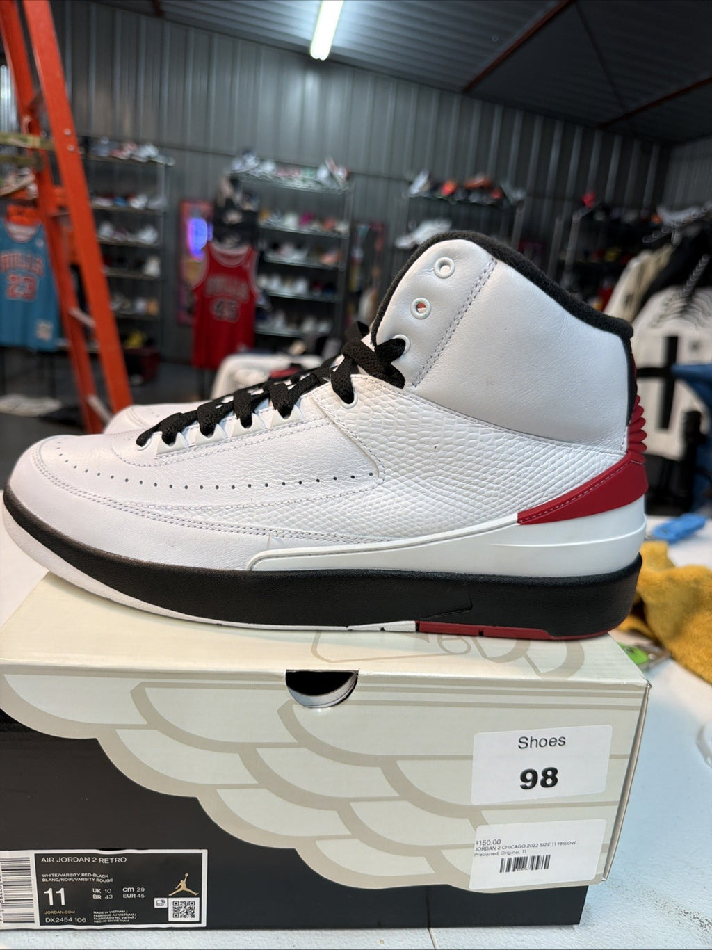 Air Jordan 2 Retro Mid "Chicago" Size 11 DX2454-106 DS New White Red Black