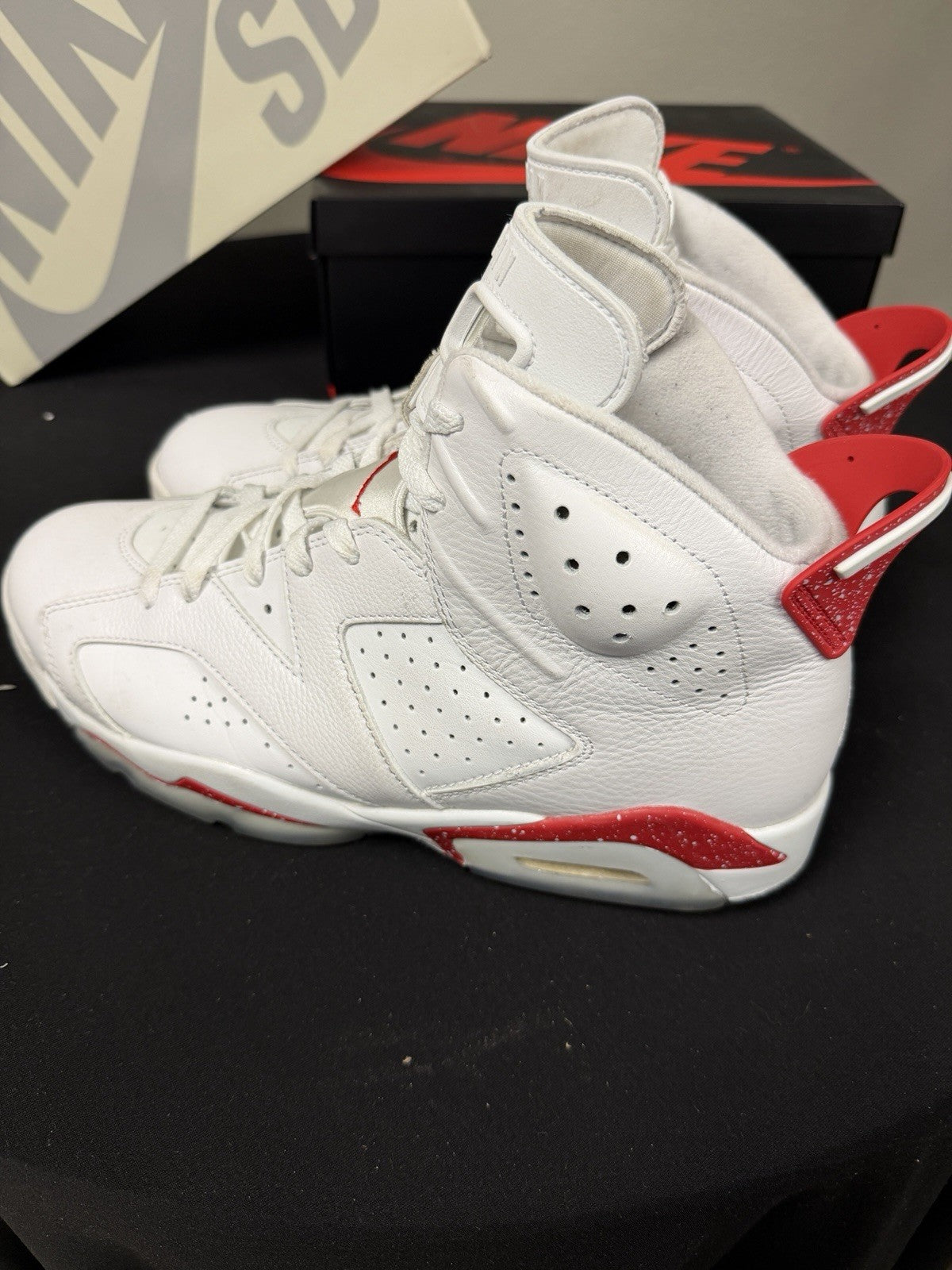 Nike Air Jordan 6 Retro White Red Oreo Mens Size 11 2022 CT8529-162 EUC