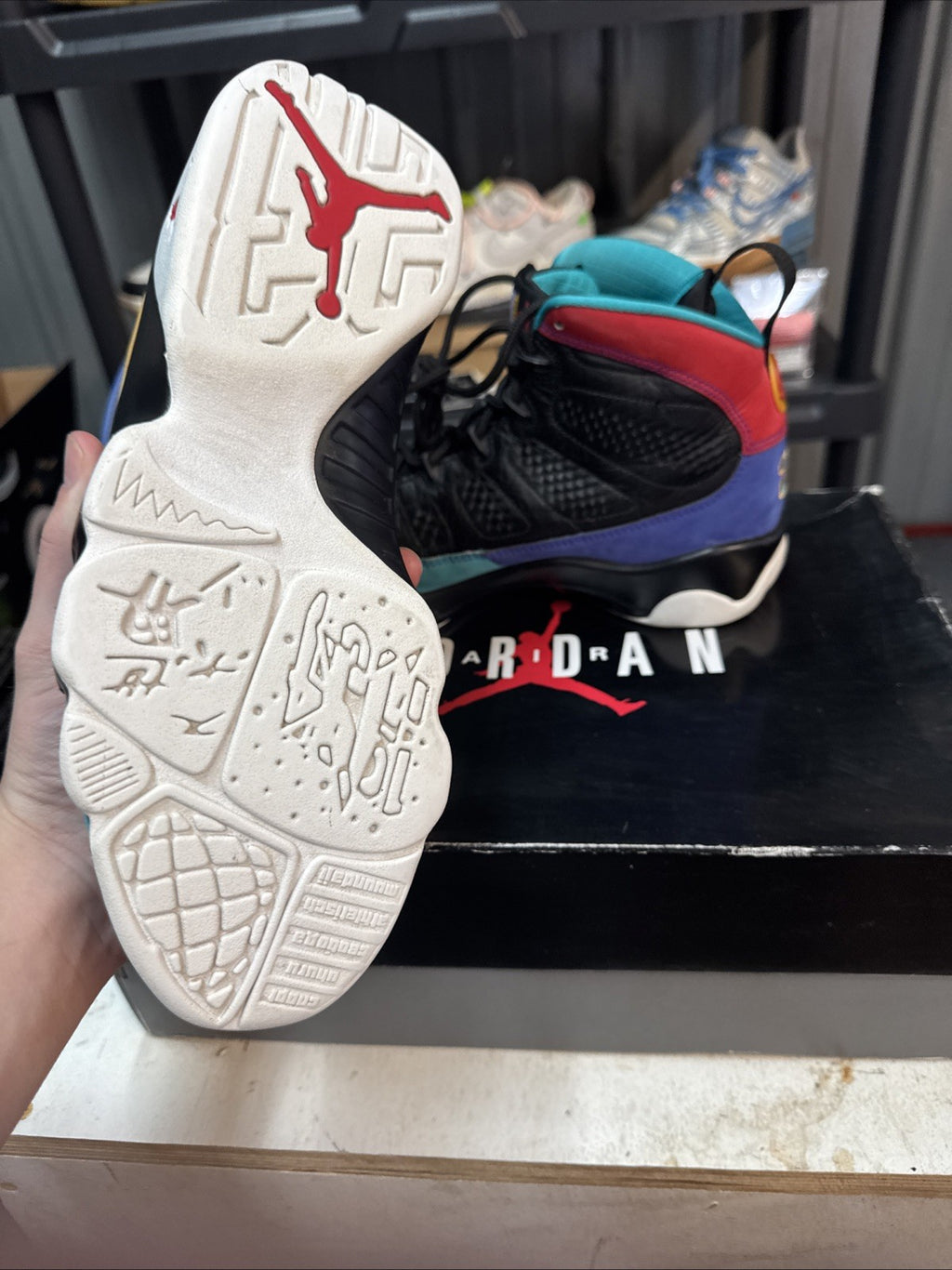 Size 9 - AIR JORDAN 9 RETRO - DREAM IT DO IT
