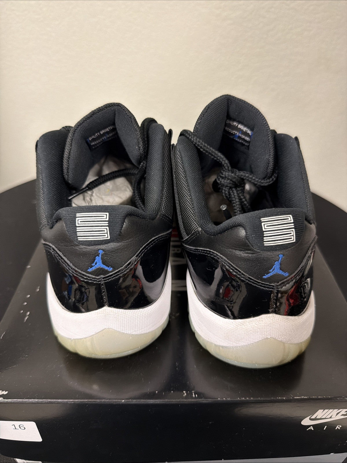 Air Jordan 11 Retro Low "SPACE JAM" 2024 - Size 12 - fv5104 004 (13649-26)