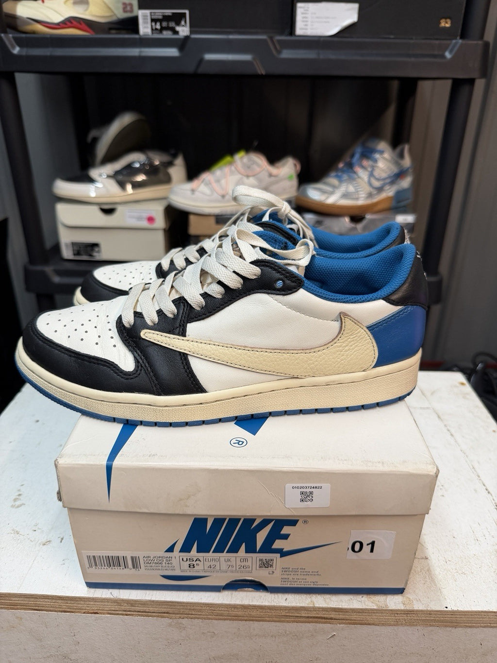 Size 8.5 - Air Jordan 1 Retro x Fragment Design x Travis Scott Low Blue