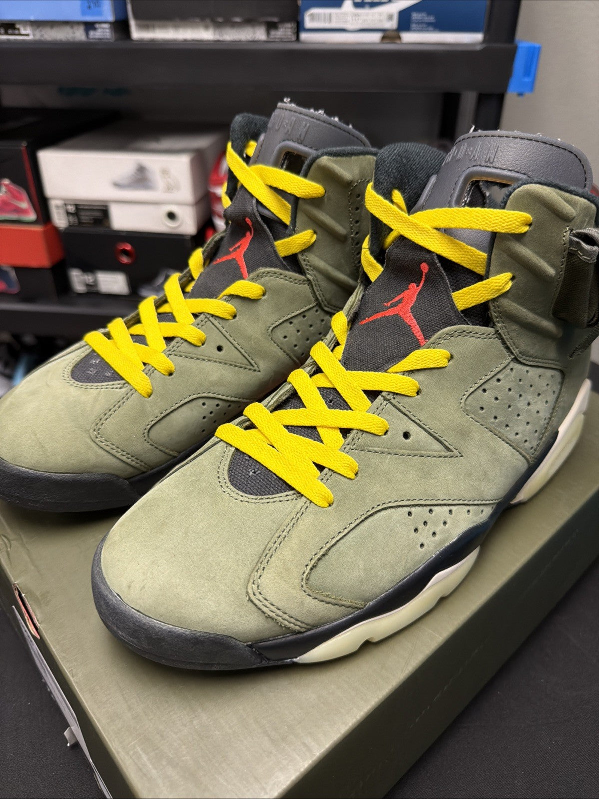 Size 10.5 - Travis Scott x Jordan 6 Retro Olive