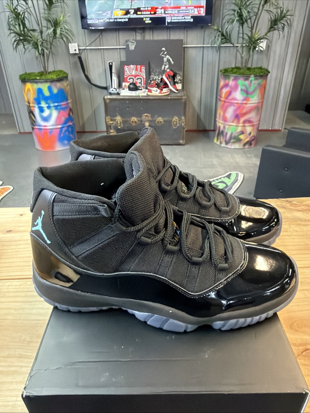 Nike Air Jordan 11 Retro Black / Gamma Blue - Black CT8012-047 Men's Size 13