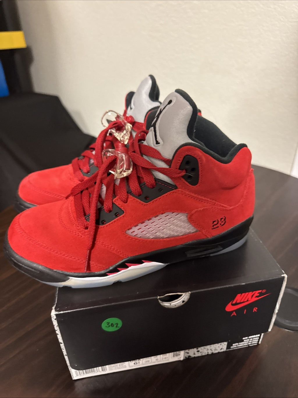Size 6.5Y - Jordan 5 Retro Mid Raging Bull