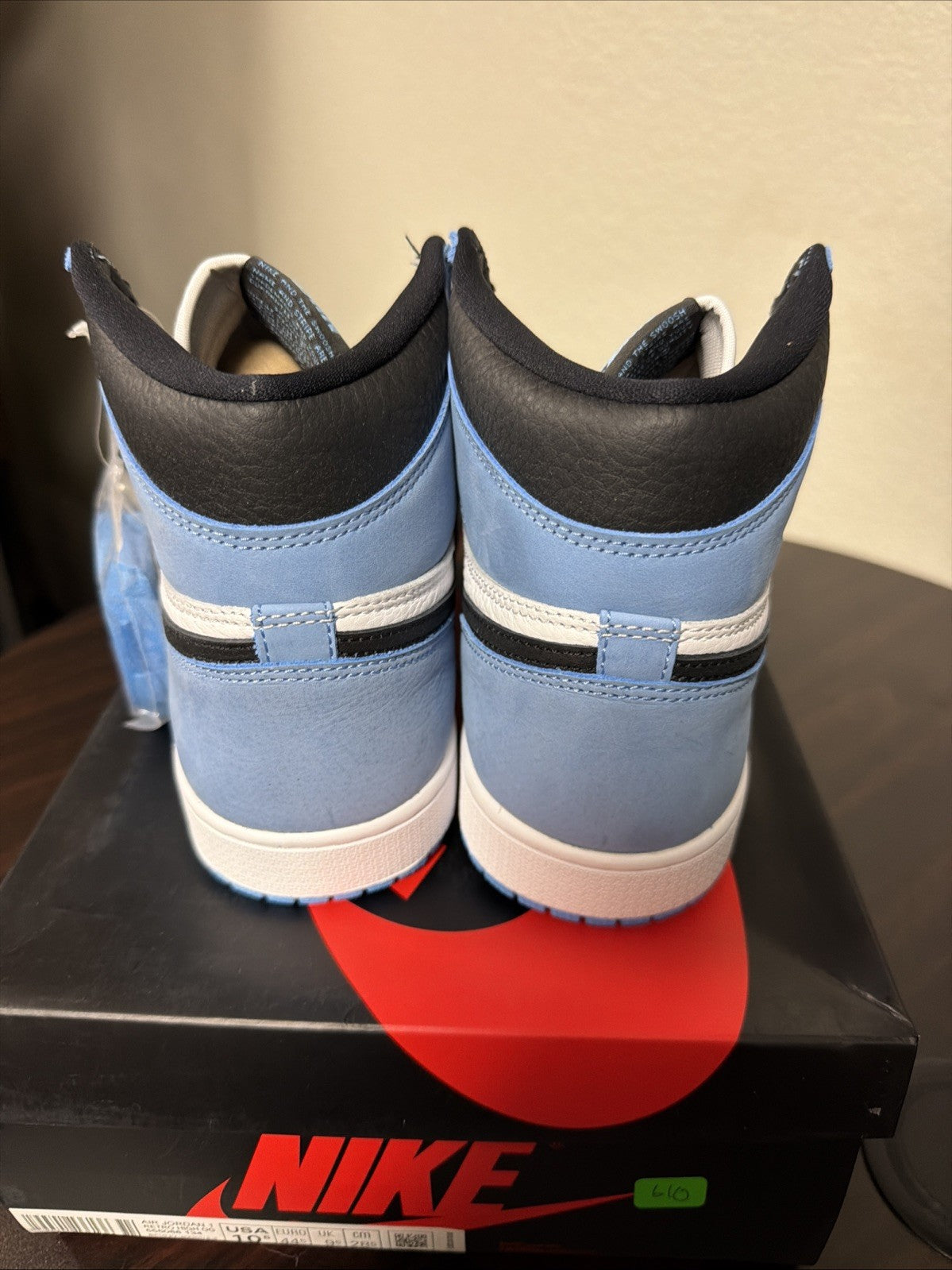 Air Jordan 1 High 'University Blue' Men's Size 10.5 NEW Sneakers 555088-134
