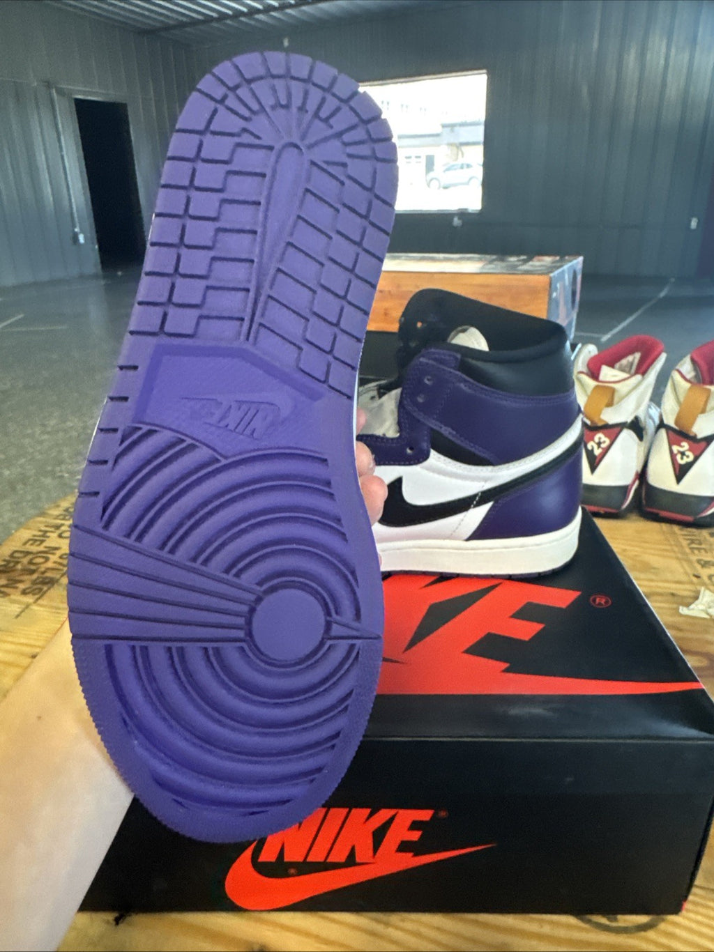 Size 9.5 - AIR JORDAN 1 RETRO HIGH OG | Worn Once