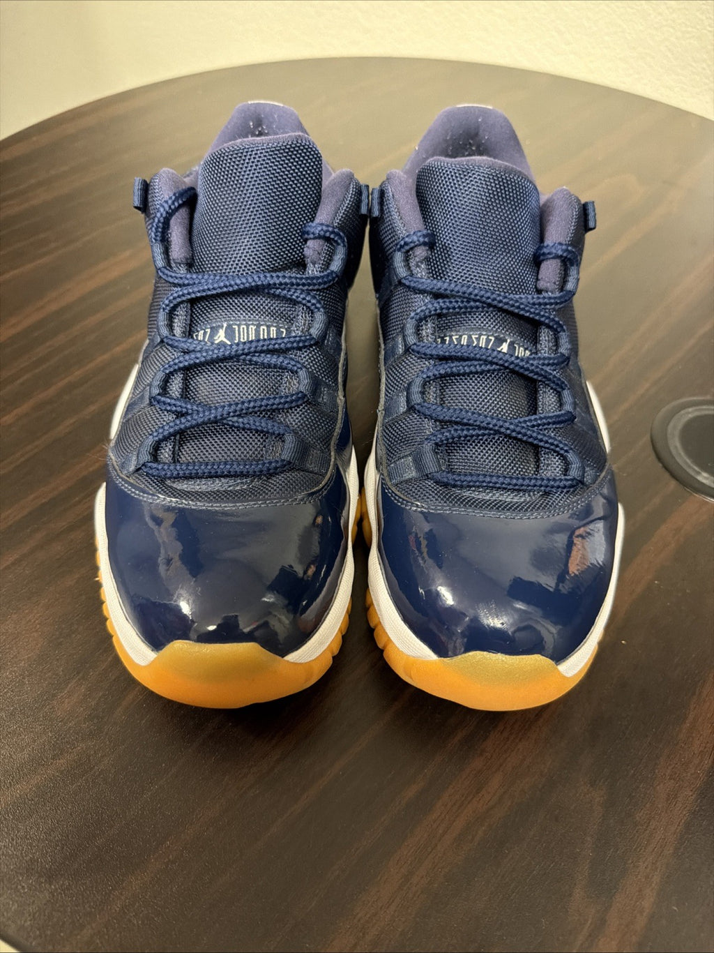 Air Jordan 11 Retro Low Navy Gum Size 10.5 Good Condition