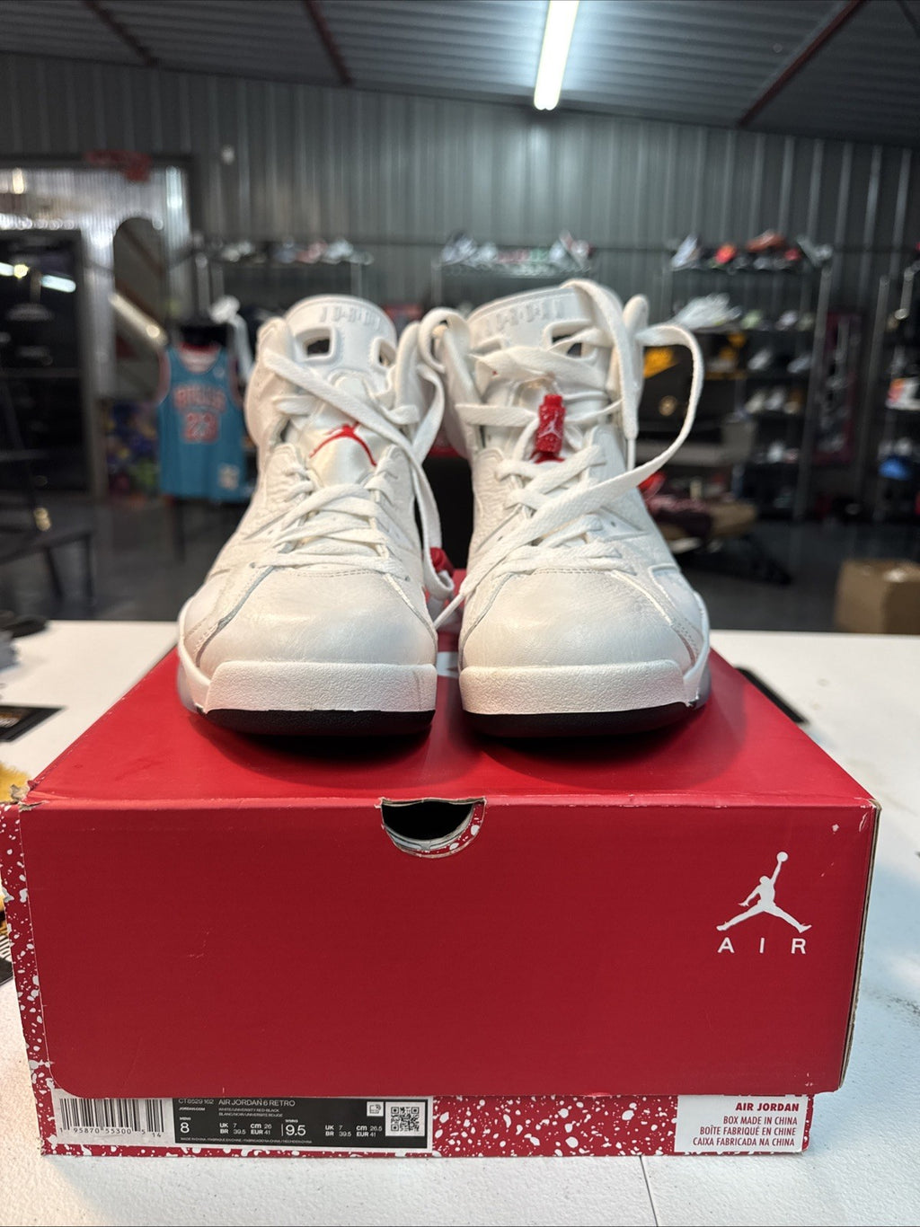 Size 8 - Jordan 6 White and University Red 2022 | Barely Wore