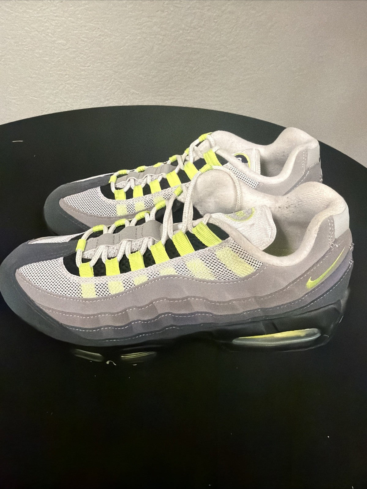 Nike Air Max 95 OG Neon 2015 Men's Size 9 Black/Grey/Green 554970-071