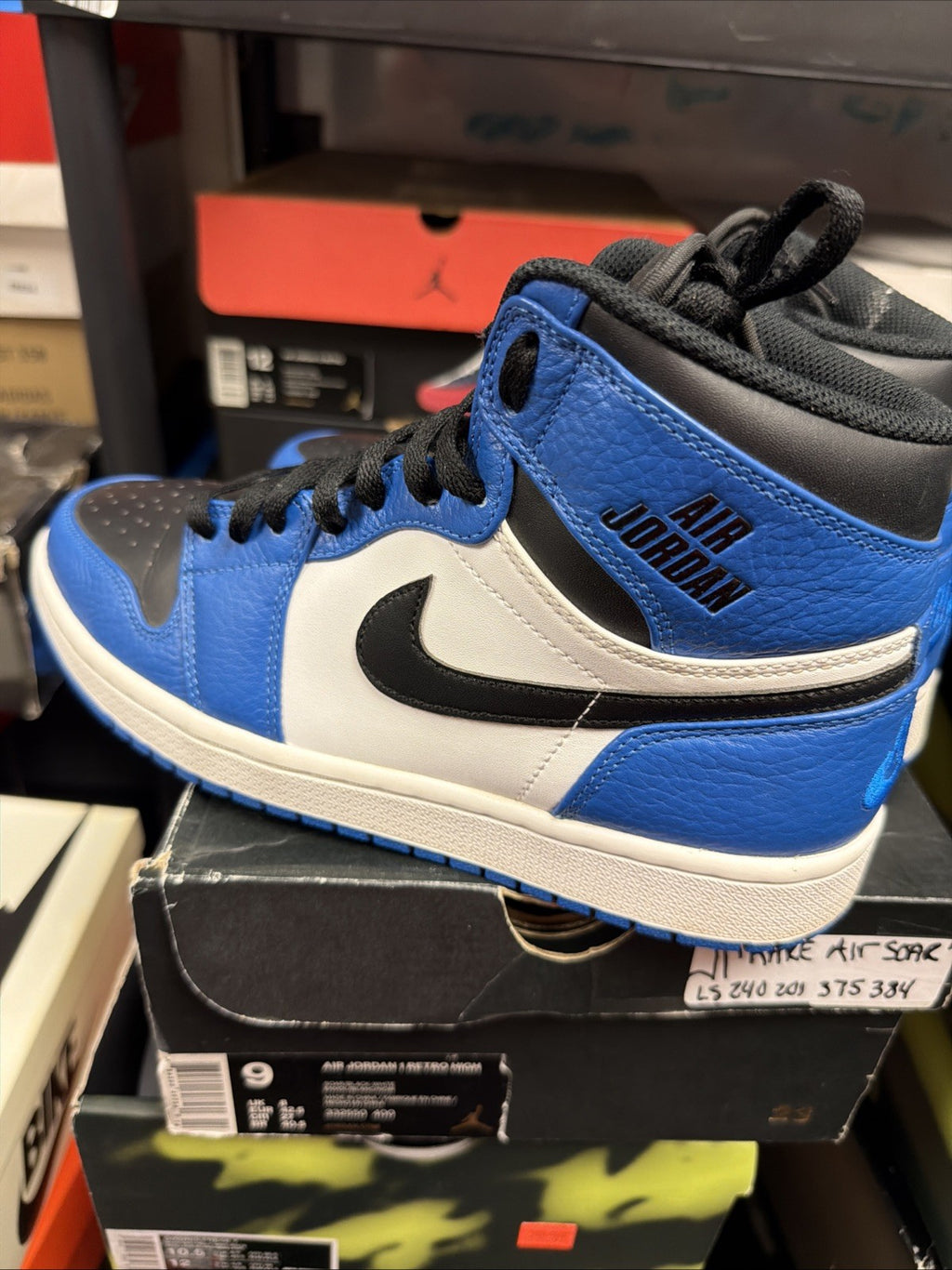Jordan 1 Rare Air Soar Blue 2017  Men Size 9 Preowned Authenticated